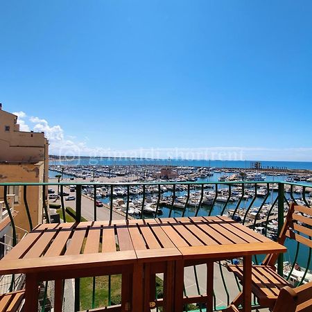 A Casa Di Rino Lägenhet Nettuno Exteriör bild